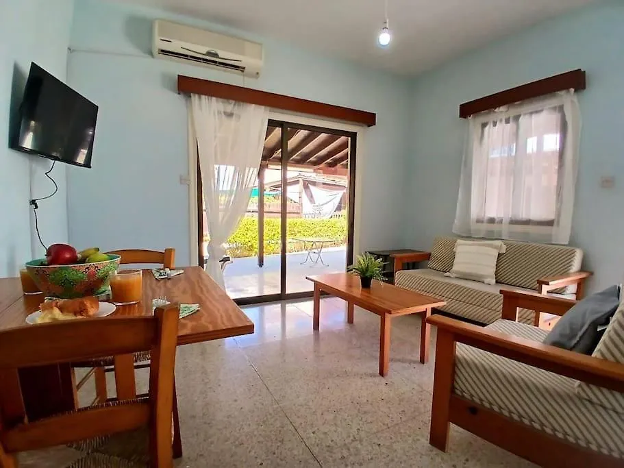 Apartment Cosy And Traditional Beach House Meneou Cyprus
